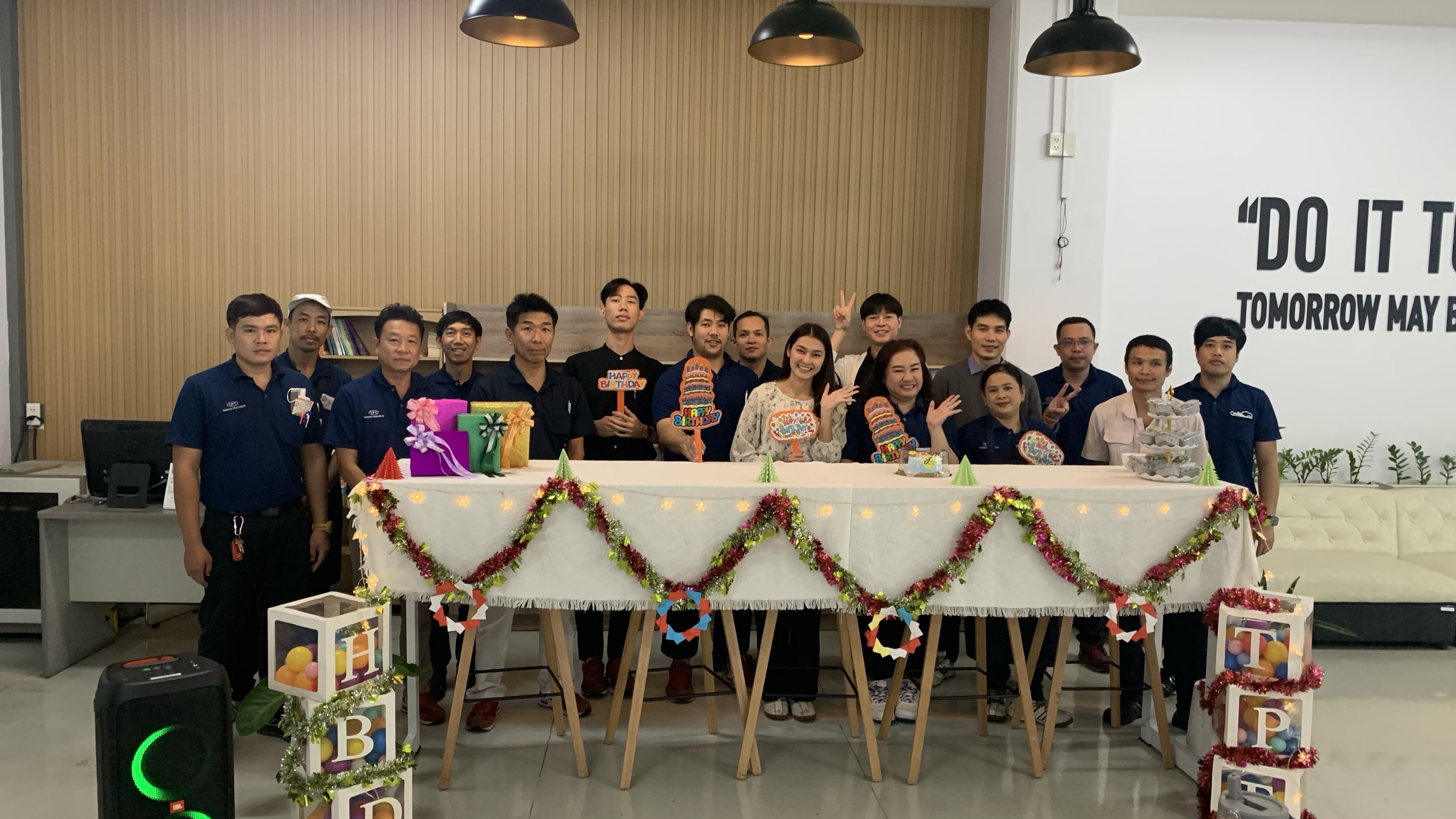 Happy Birthday Lunch Box